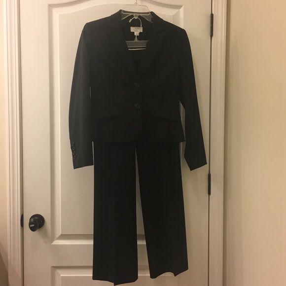 LOFT black dress pants. Size 0P - Picture 3 of 3
